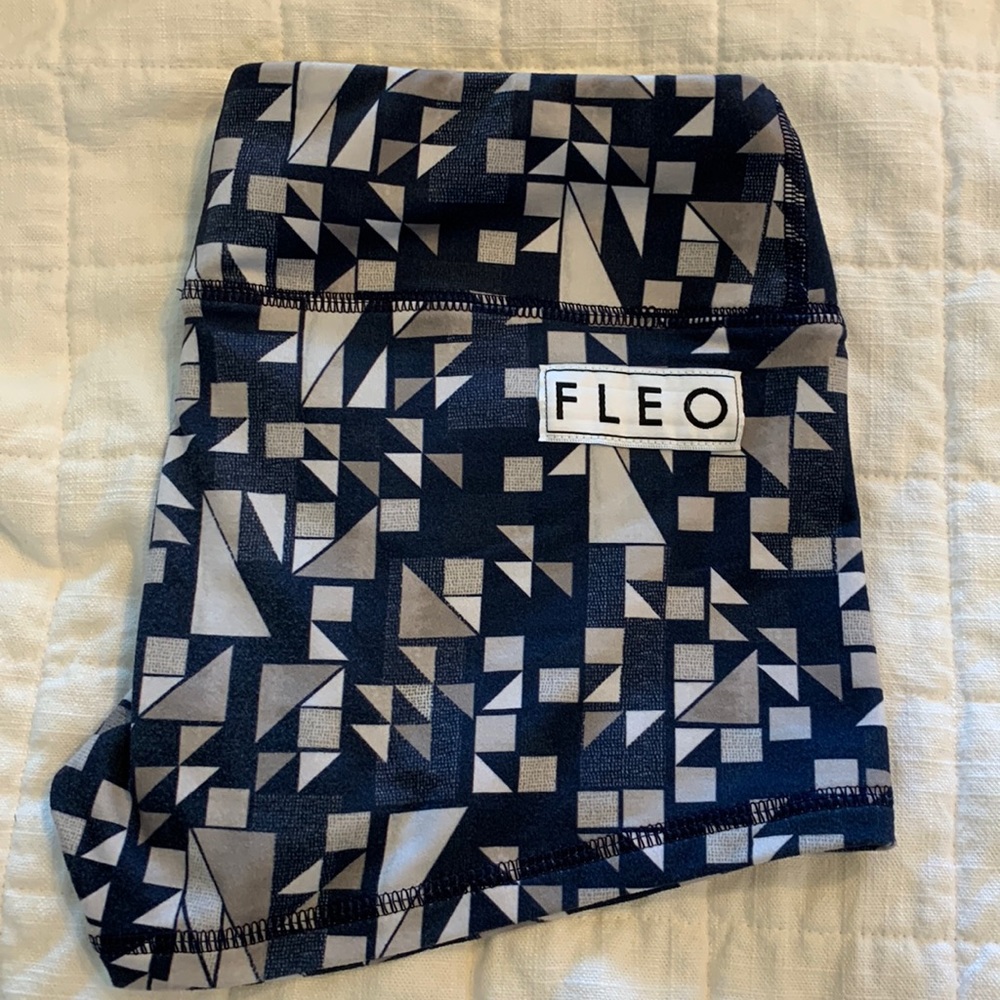 NWOT medium shorts